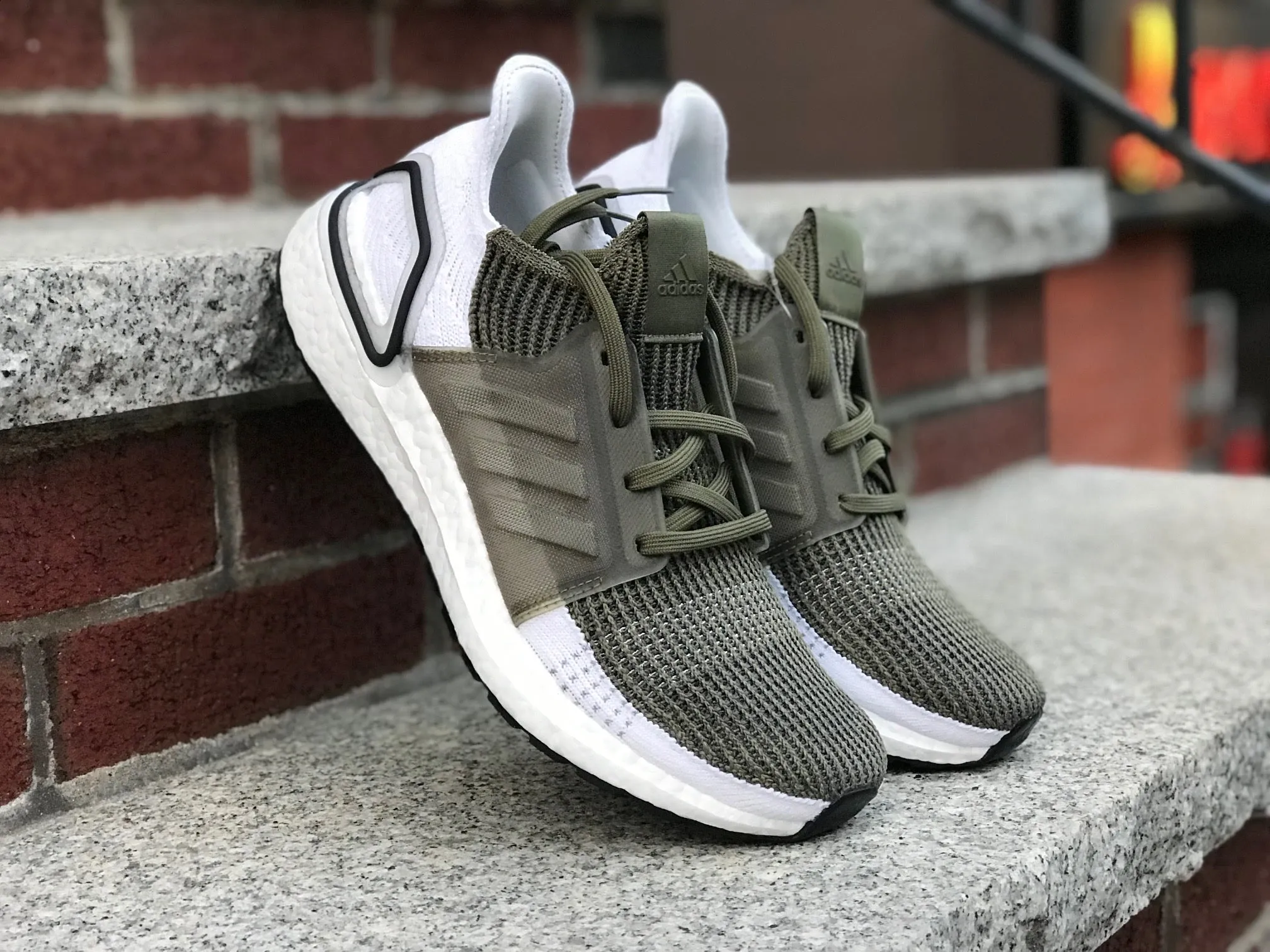 Adidas Ultraboost 19 olive white F35243